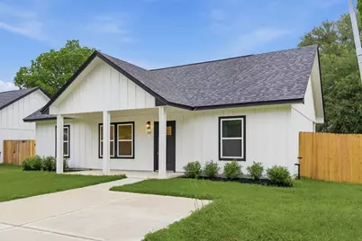 205 Spruce, Daisetta, TX 77533 - Photo 2