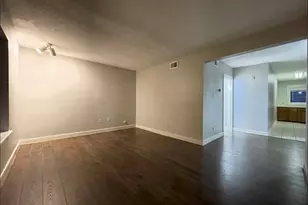 1901 Brun St, Houston, TX 77019 - Photo 2