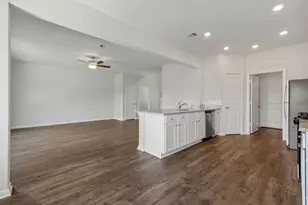 25515 Blooming Hazel Dr, Cleveland, TX 77328 - Photo 6