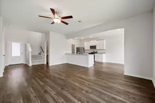 25515 Blooming Hazel Dr, Cleveland, TX 77328 - Photo 4