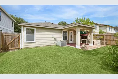 19007 Remington Park Dr, Houston, TX 77073 - Photo 4
