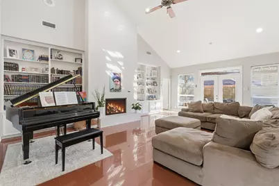 7927 Wolfield Lane, Houston, TX 77071 - Photo 4