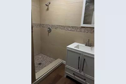 10010 Cathedral Drive, Houston, TX 77051 - Photo 20