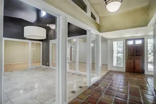 12118 Tara Dr, Bunker Hill Village, TX 77024 - Photo 6