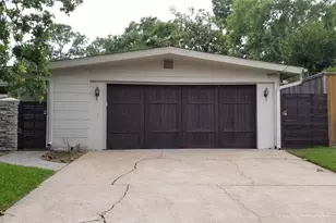 12118 Tara Dr, Bunker Hill Village, TX 77024 - Photo 24