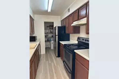 9700 Leawood Boulevard #404, Houston, TX 77099 - Photo 20