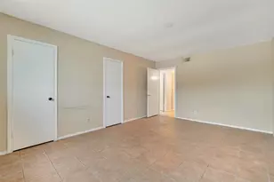 11550 Chimney Rock Rd, Houston, TX 77035 - Photo 18