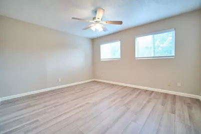 10818 Briar Forest Drive #34, Houston, TX 77042 - Photo 14