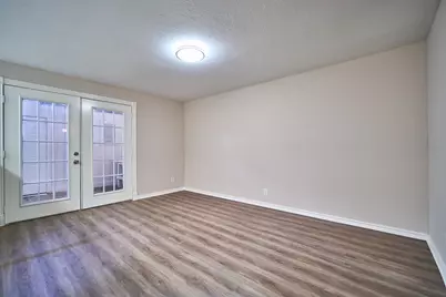 10818 Briar Forest Drive #34, Houston, TX 77042 - Photo 8