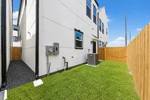 5518 Wheatley St, Houston, TX 77091 - Photo 8
