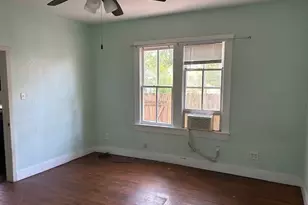 4725 Ave R 1/2, Galveston, TX 77551 - Photo 6