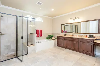 7339 Chatham Green Drive, Sugar Land, TX 77479 - Photo 10