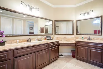 7339 Chatham Green Drive, Sugar Land, TX 77479 - Photo 12