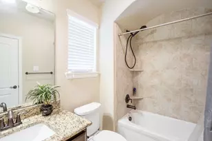7339 Chatham Green Dr, Sugar Land, TX 77479 - Photo 16