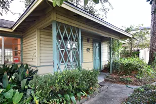 911 Wynnwood Ln, Houston, TX 77008 - Photo 6