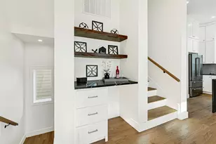 5617 Val Verde St, Houston, TX 77057 - Photo 12