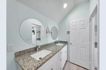 1120 Alex Drive, Gilchrist, TX 77617 - Photo 40