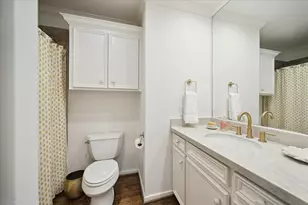 12330 Boheme Dr, Houston, TX 77024 - Photo 30