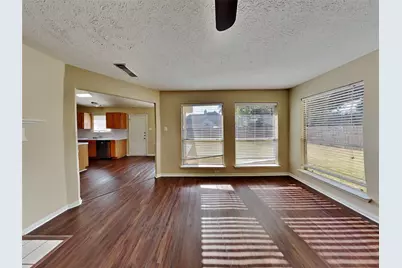 2908 Cambridge Circus, Pearland, TX 77581 - Photo 4