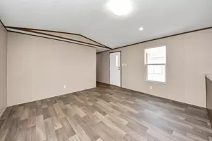 13718 Brigadier Dr, Willis, TX 77318 - Photo 4