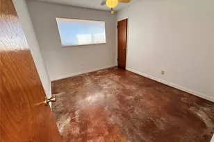 15826 Stonehaven Dr, Houston, TX 77059 - Photo 12