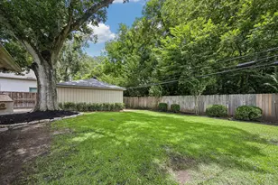 10919 Britoak Ln, Houston, TX 77079 - Photo 6