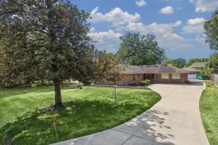 10919 Britoak Ln, Houston, TX 77079 - Photo 2