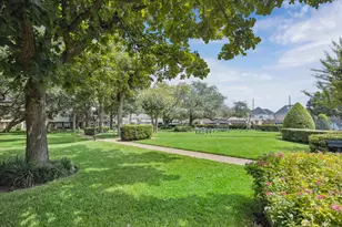 5842 Doliver Dr, Houston, TX 77057 - Photo 24