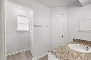 8743 Yvonne Dr, Houston, TX 77044 - Photo 26