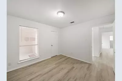 8743 Yvonne Drive, Houston, TX 77044 - Photo 16