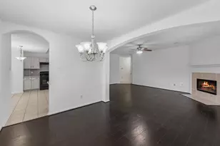 123 Willoughby Ct, Richmond, TX 77469 - Photo 4