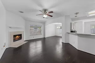 123 Willoughby Ct, Richmond, TX 77469 - Photo 2