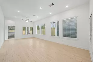 26241 E Outrider Banks Cir, Montgomery, TX 77316 - Photo 14