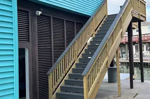 306 Isles End Rd, Tiki Island, TX 77554 - Photo 6