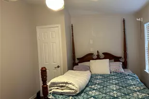 306 Isles End Rd, Tiki Island, TX 77554 - Photo 20