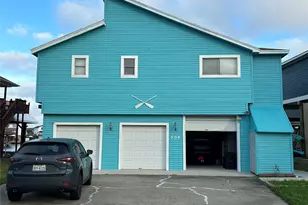 306 Isles End Rd, Tiki Island, TX 77554 - Photo 2