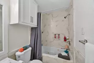 11230 Bandlon Dr, Houston, TX 77072 - Photo 10