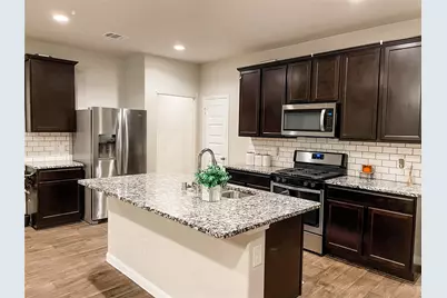 13114 Leisure Cove Drive, Texas City, TX 77568 - Photo 4