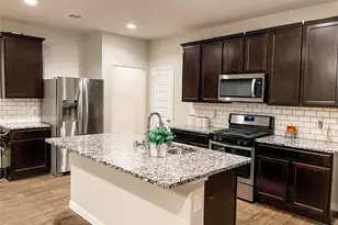 13114 Leisure Cove Dr, Texas City, TX 77568 - Photo 4