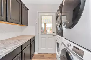 10007 Hickory Trail Ln, Houston, TX 77064 - Photo 16