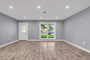 6930 Neff St, Houston, TX 77074 - Photo 12