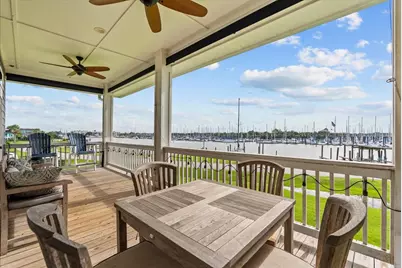403 W Shore Drive, Clear Lake Shores, TX 77565 - Photo 12