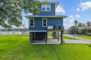 403 W Shore Dr, Clear Lake Shores, TX 77565 - Photo 10