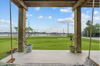 403 W Shore Drive, Clear Lake Shores, TX 77565 - Photo 38