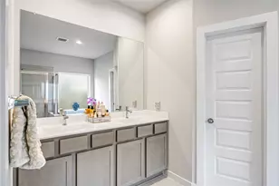 11822 Maple Oak Dr, Houston, TX 77066 - Photo 18