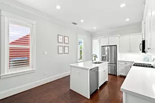5 Duval St, Galveston, TX 77554 - Photo 18