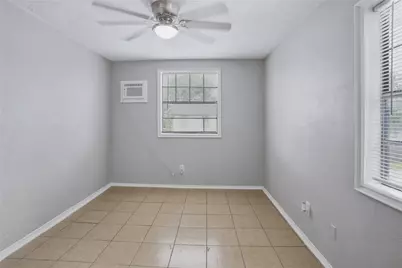 6700 Avenue S Unit A, Houston, TX 77011 - Photo 10