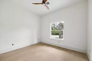 12914 Queensbury Ln, Houston, TX 77079 - Photo 8