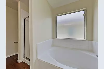 8542 Doskocil Drive, Houston, TX 77044 - Photo 10