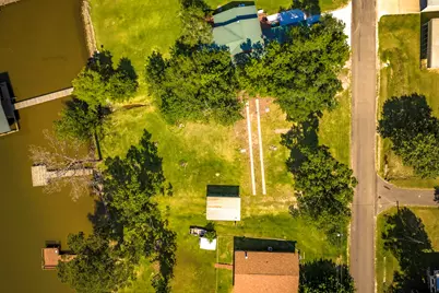 703 Lake Shore Drive, Trinity, TX 75862 - Photo 16